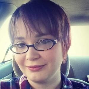 Meet your Posher, Claudia